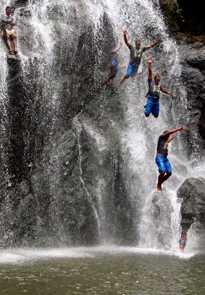 fiji waterfall tour